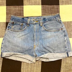 Levi’s denim shorts